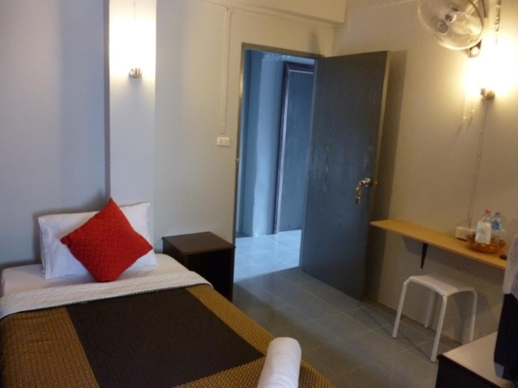 Rooms@Krabi Guesthouse Bilik gambar